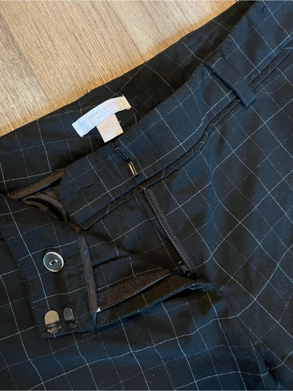 New York & Company Black Windowpane Dress Trousers Low Rise
